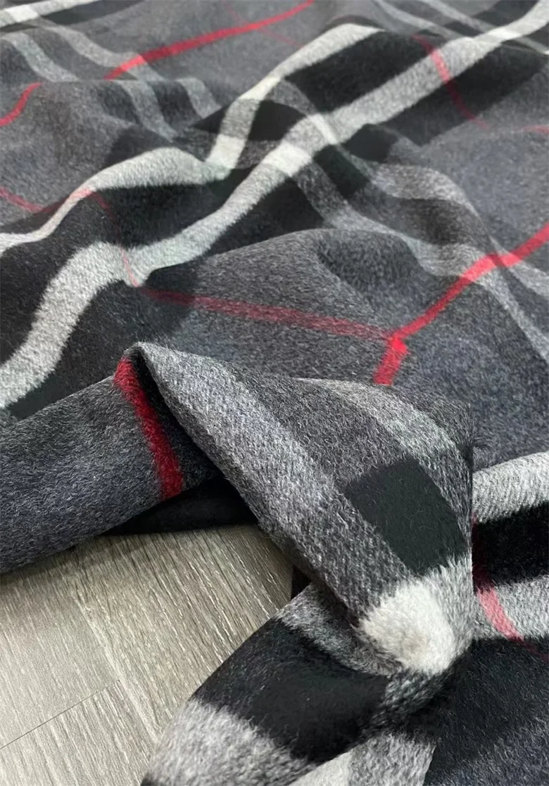 Big-name Gray Plaid Double-sided Water Ripple Cashmere Div Fabric High-grade Autumn and Winter Coat Coat Cloak Clothing Fabric
Big-name Gray Plaid Double-sided Water Ripple Cashmere Div Fabric High-grade Autumn and Winter Coat Coat Cloak Clothing Fabric