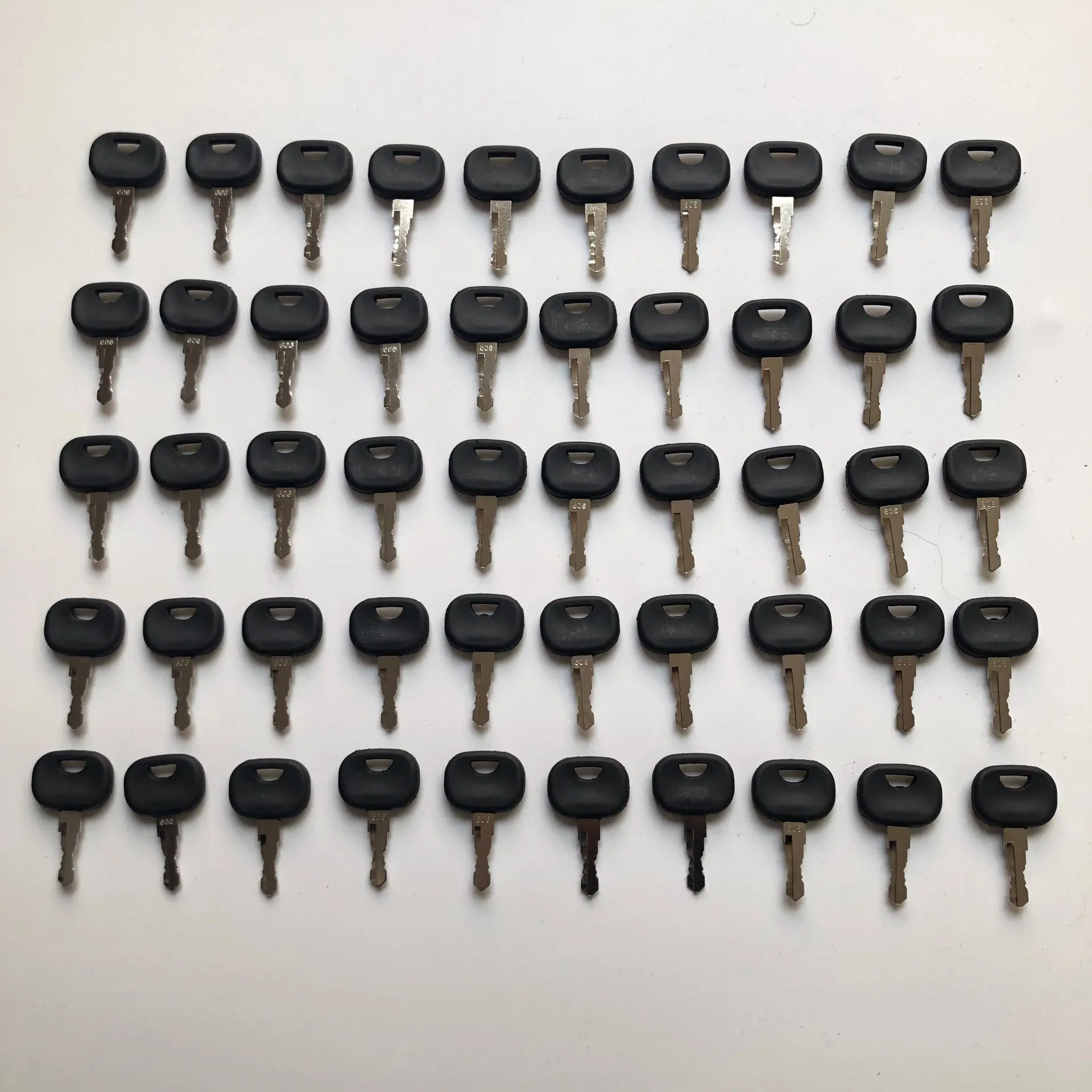 50PCS 606 Ignition Key For Liebherr John Deere Track Loader Heavy Equipment Starter
50PCS 606 Ignition Key For Liebherr John Deere Track Loader Heavy Equipment Starter