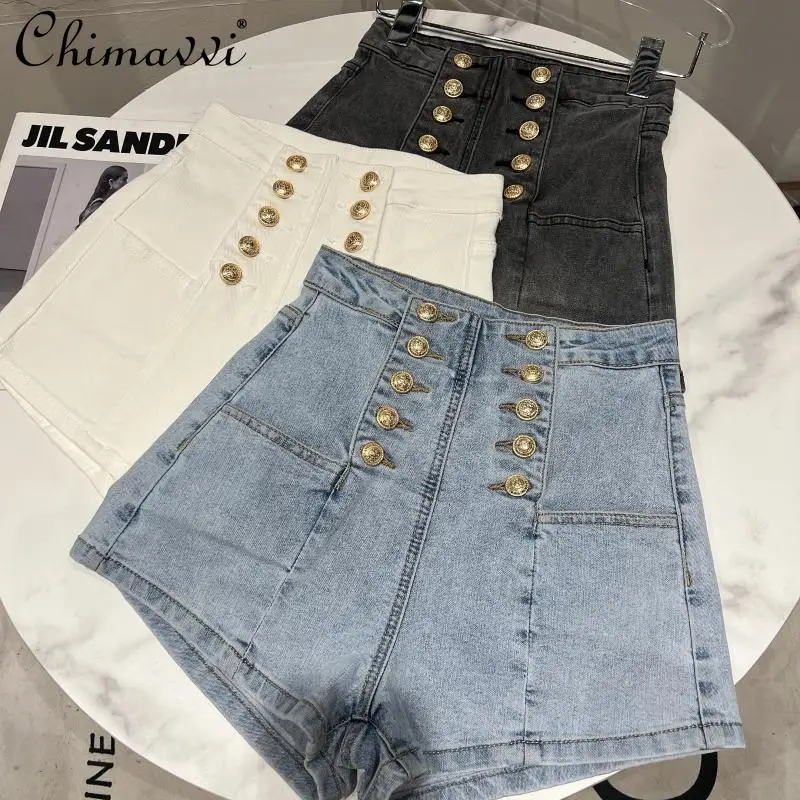 2022 Spring Fashion Double Row Metal Buckle High Waist Slim Three-Point Stretch Denim Shorts Temperament Streetwear Short Pants
2022 Spring Fashion Double Row Metal Buckle High Waist Slim Three-Point Stretch Denim Shorts Temperament Streetwear Short Pants
