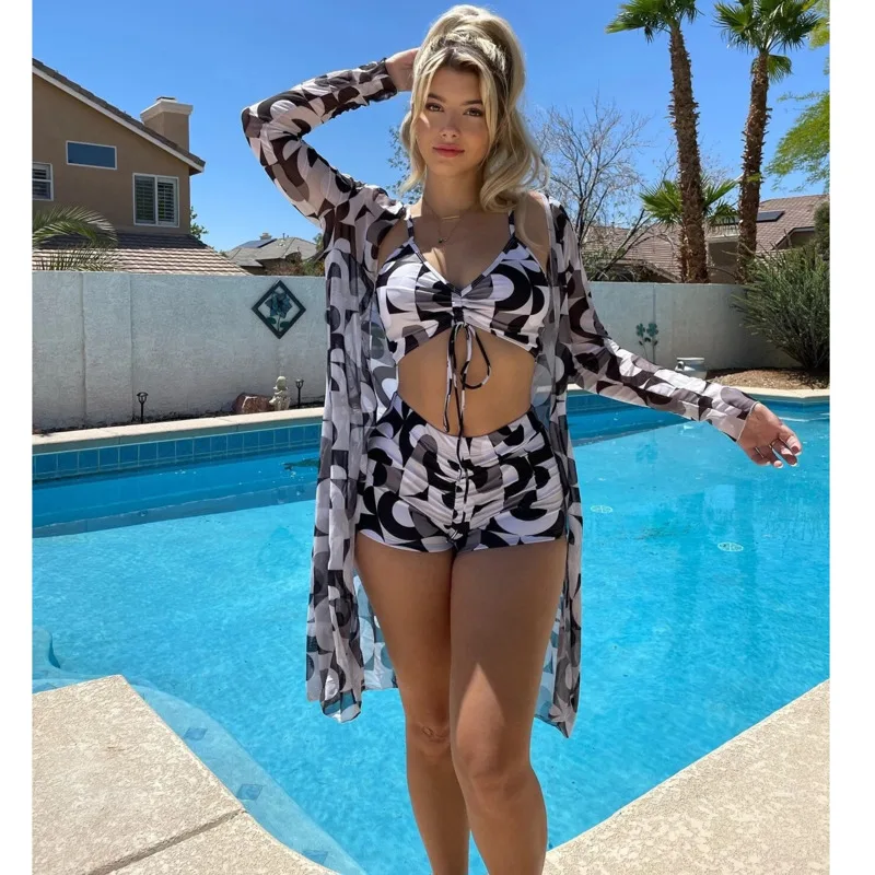 Sexy Women Swimsuit High Waist Bikini Set Three Pieces New Long Sleeve Cover Up Swimsuit 2023 Print Beach Bathing Suit Swimwear
Sexy Women Swimsuit High Waist Bikini Set Three Pieces New Long Sleeve Cover Up Swimsuit 2023 Print Beach Bathing Suit Swimwear