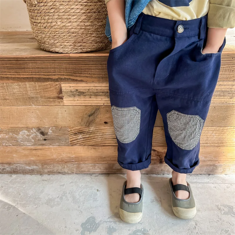 Spring Children casual knee patchwork trousers Kids cotton all-match 2 colors pants
Spring Children casual knee patchwork trousers Kids cotton all-match 2 colors pants