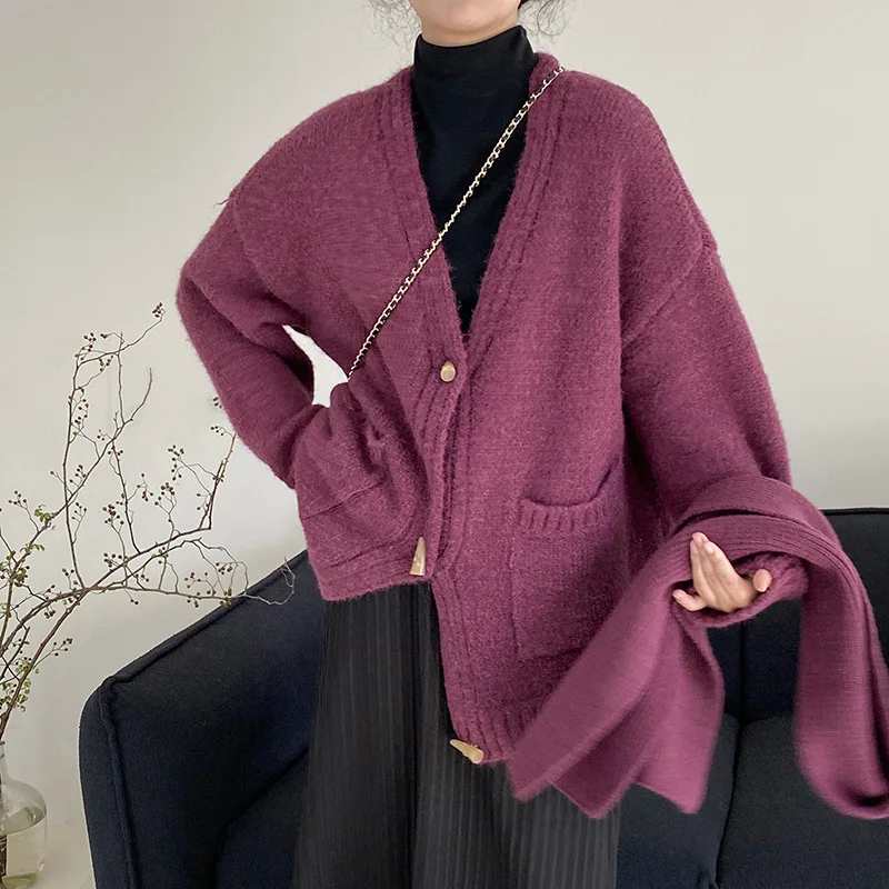 Women's Cardigan Sweater Solid Advanced Versatile Single Breasting Pocket Loose Coat Winter Warm V Collar Female Outerwear
Women's Cardigan Sweater Solid Advanced Versatile Single Breasting Pocket Loose Coat Winter Warm V Collar Female Outerwear