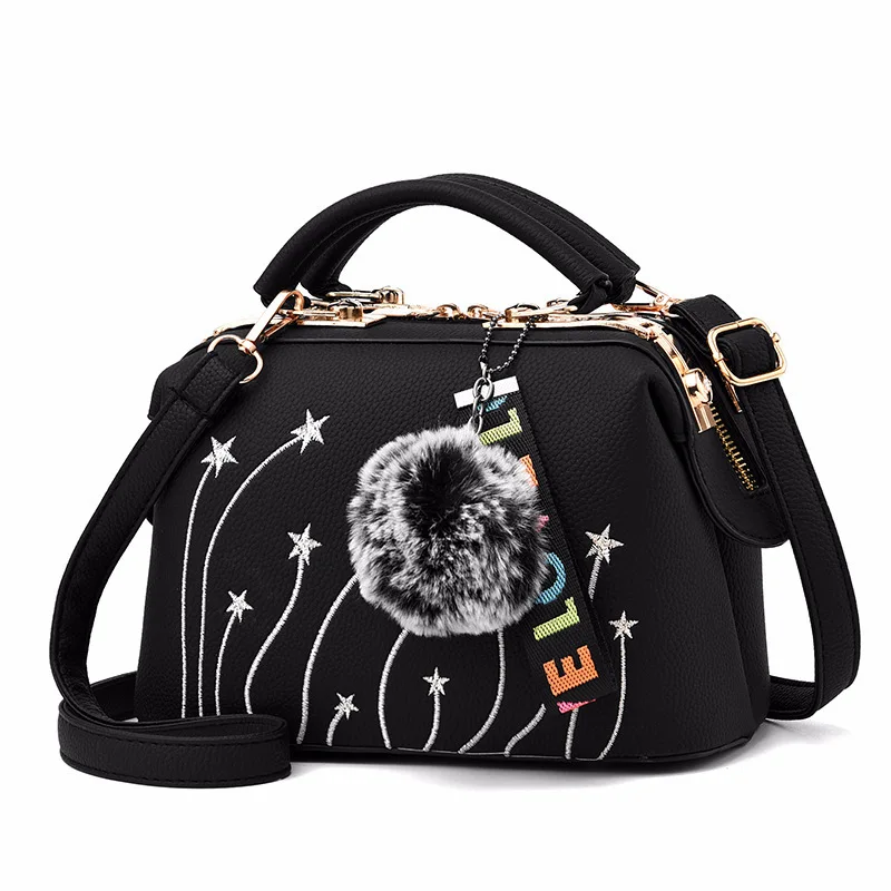 Women's Bag 2022 Spring New Steel Armor Pillow Bag Simple Fashion Embroidered Shoulder Messenger Bag Women
Women's Bag 2022 Spring New Steel Armor Pillow Bag Simple Fashion Embroidered Shoulder Messenger Bag Women