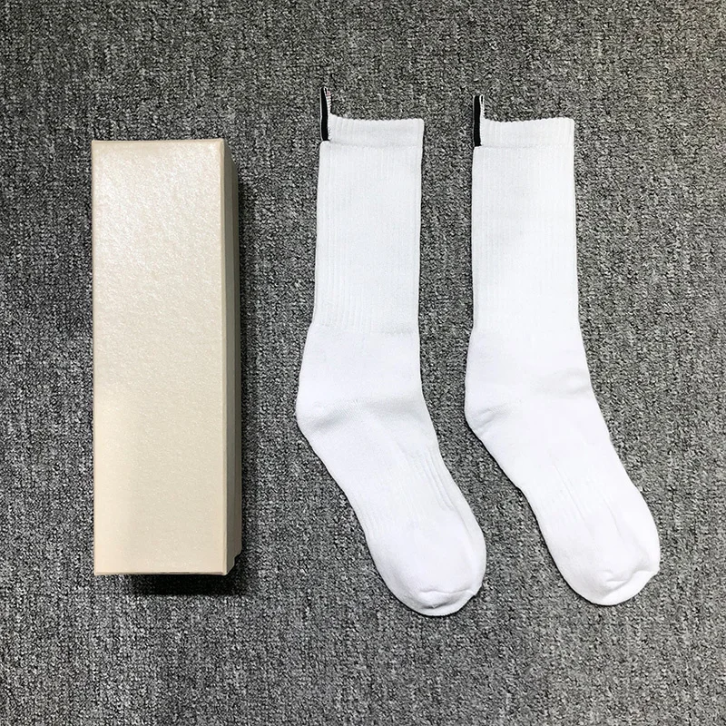 THOM Men's Luxury Brand Pure Color Stocks Women's Cotton Casual Sockings Street Fashion Wholesale TB Socks Ins 3 Pairs
THOM Men's Luxury Brand Pure Color Stocks Women's Cotton Casual Sockings Street Fashion Wholesale TB Socks Ins 3 Pairs