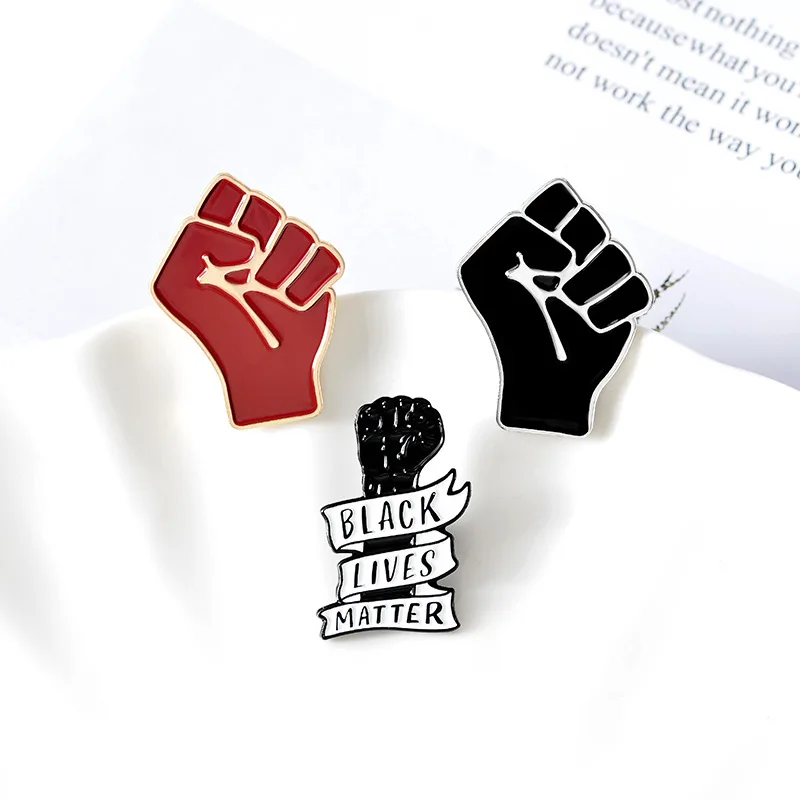 Black Fist Proposes Solidarity Fist Brooch BIACL LIVES MATTER Brooch Spot Wholesale And Retail Lapel Pins
Black Fist Proposes Solidarity Fist Brooch BIACL LIVES MATTER Brooch Spot Wholesale And Retail Lapel Pins
