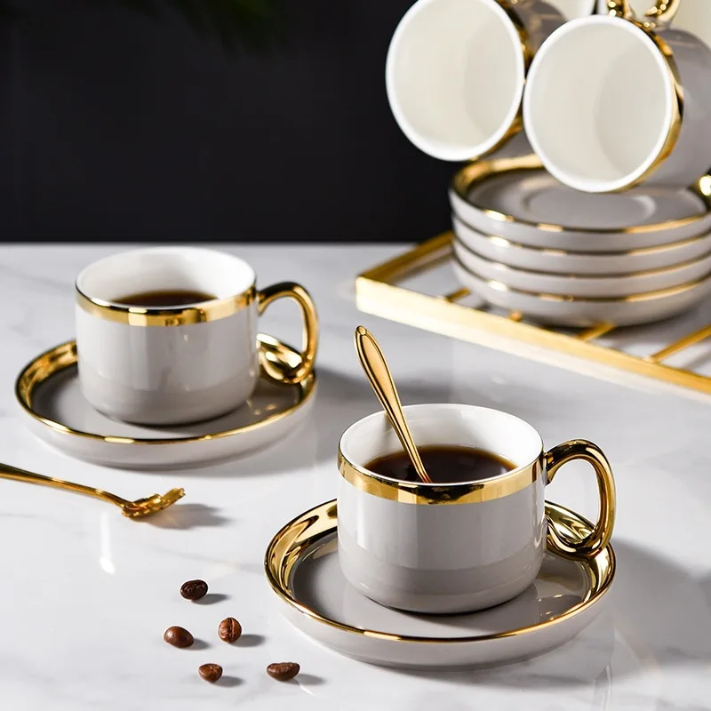 European Small Luxury Coffee Cup Set with Tray Office Coffee Cup Saucer Gold Rim Afternoon Tea Cup Saucer Spoon Home Tableware
European Small Luxury Coffee Cup Set with Tray Office Coffee Cup Saucer Gold Rim Afternoon Tea Cup Saucer Spoon Home Tableware