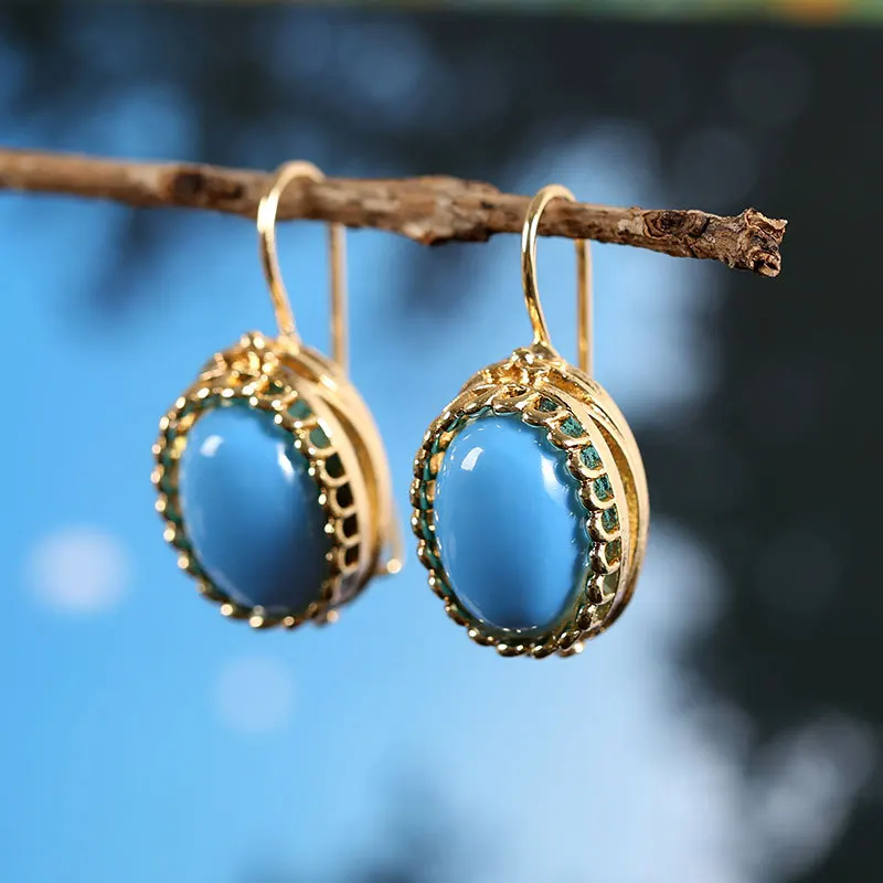 European and American Geometric Exaggeration Blue Zircon Earrings Female Trendy Hip-hop Fashion Temperament Ear Hook Earrings
European and American Geometric Exaggeration Blue Zircon Earrings Female Trendy Hip-hop Fashion Temperament Ear Hook Earrings