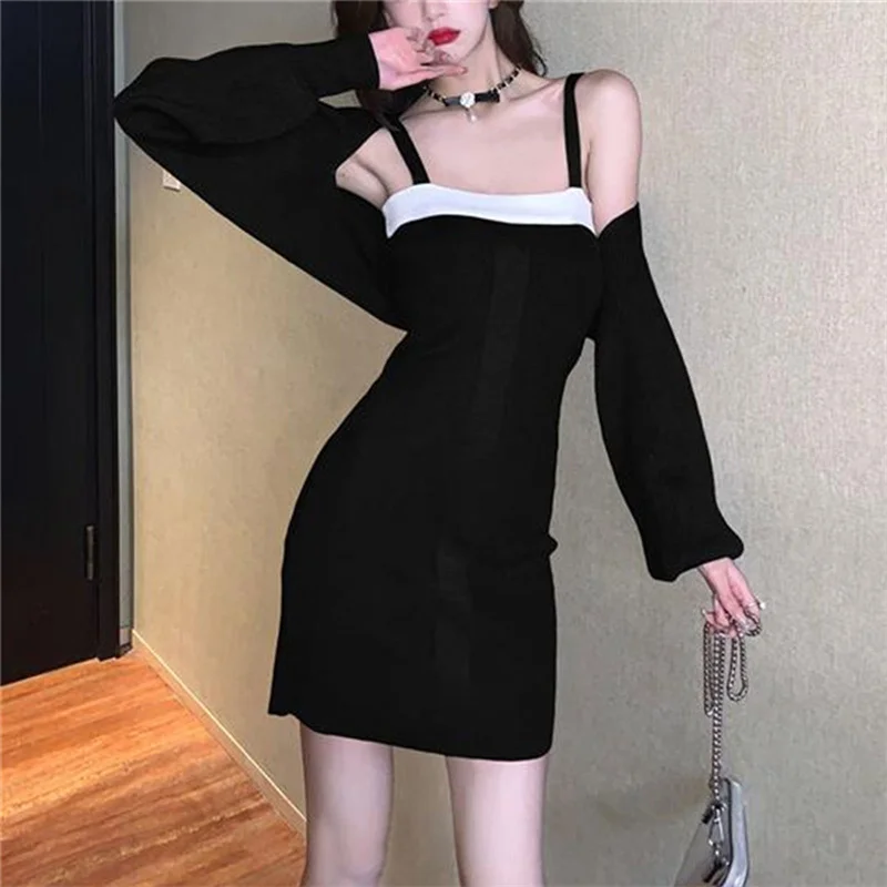 Pure Sexy Mini Spaghetti Strap Skinny Dress Knitted Shawl Two Piece French Lazy Style Slim Fit Sling Pack Hip Skirt Set 
Pure Sexy Mini Spaghetti Strap Skinny Dress Knitted Shawl Two Piece French Lazy Style Slim Fit Sling Pack Hip Skirt Set