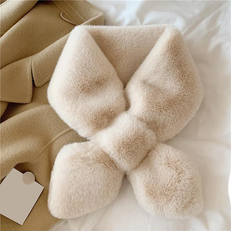 2022 New Fake Rabbit Fur Collar Scarf Women Keep Warm Thickening Fur Colorful Cross Winter Scarf Autumn Winter Fake Fur
2022 New Fake Rabbit Fur Collar Scarf Women Keep Warm Thickening Fur Colorful Cross Winter Scarf Autumn Winter Fake Fur