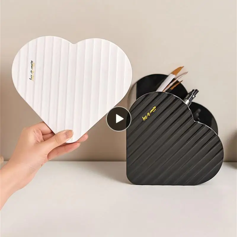 Makeup Brush Storage Box Heart Shaped Large Capacity Makeup Brushes Holder Four Compartments Makeup Brush Bucket Multifunctional
Makeup Brush Storage Box Heart Shaped Large Capacity Makeup Brushes Holder Four Compartments Makeup Brush Bucket Multifunctional