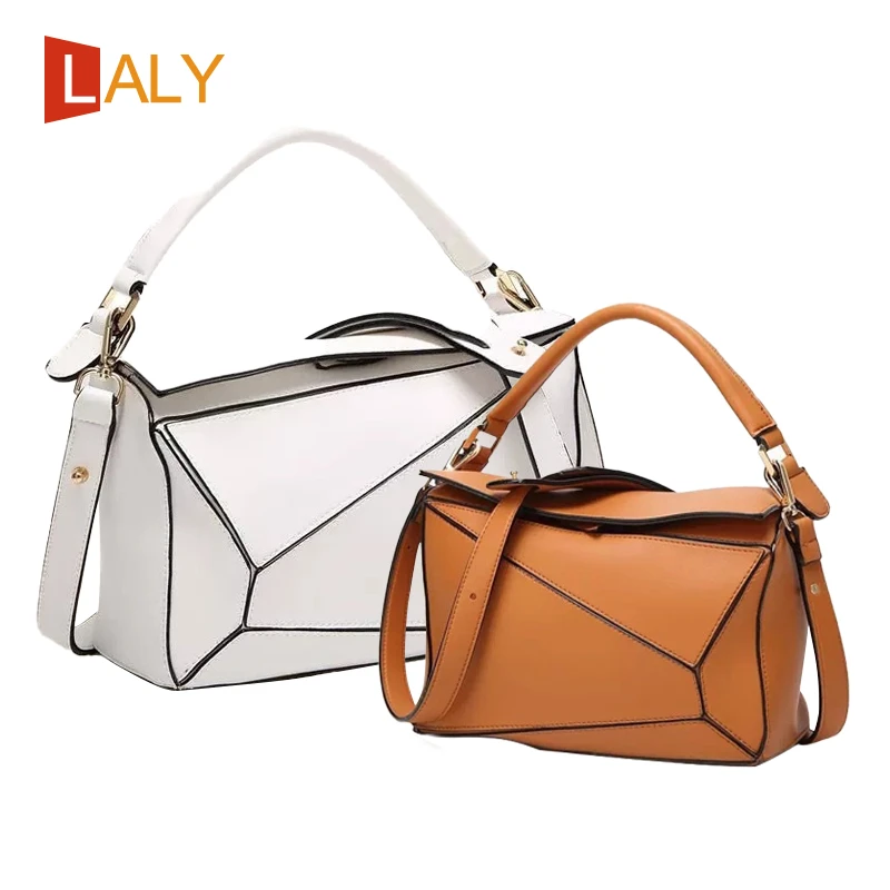 Women's bag 2022 Trend luxury designer handbag Fashion Graphic stitching leather shoulder crossbody bag Work shopping bag Y2k
Women's bag 2022 Trend luxury designer handbag Fashion Graphic stitching leather shoulder crossbody bag Work shopping bag Y2k