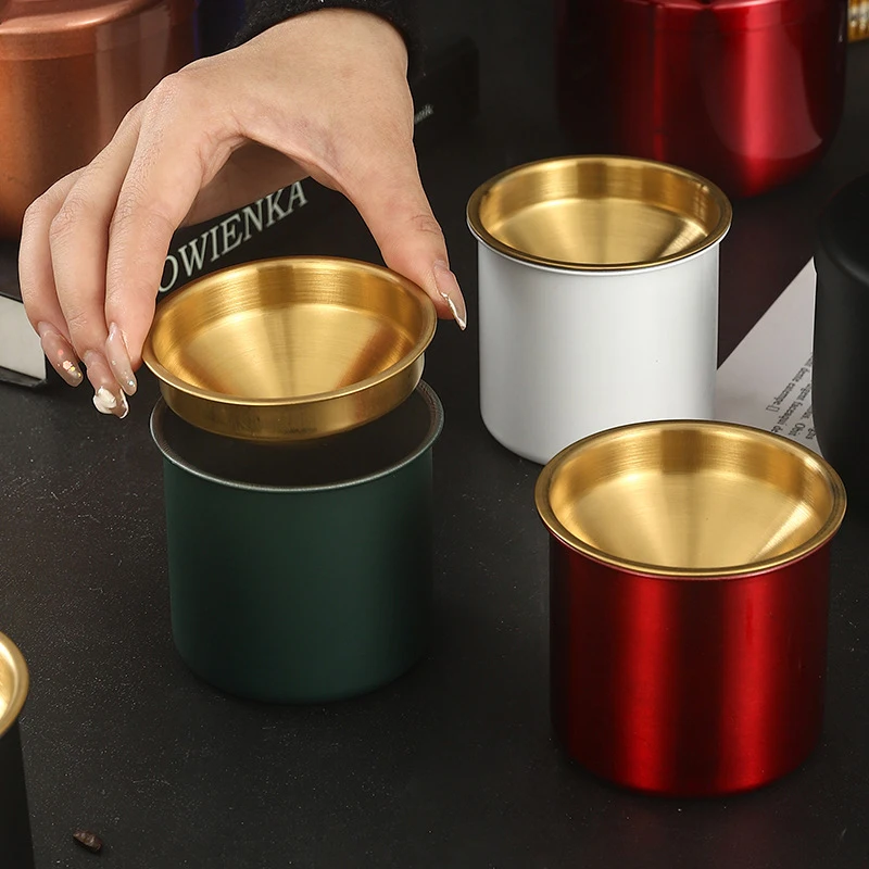 Пепельница ветрозащитная из нержавеющей стали для дома, элегантный бездымный столик с воронкой, 1 шт. 
Пепельница ветрозащитная из нержавеющей стали для дома, элегантный бездымный столик с воронкой, 1 шт.