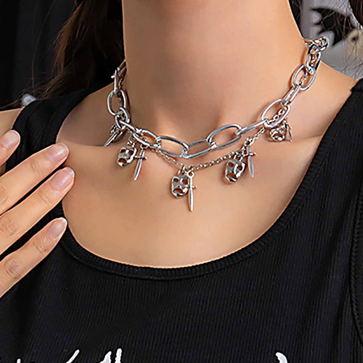 Punk Layered Mask Sword Pendant Necklace for Women 2022 New Hip Hop Vintage Silver Color Grunge Glamour Charm Necklace Jewelry
Punk Layered Mask Sword Pendant Necklace for Women 2022 New Hip Hop Vintage Silver Color Grunge Glamour Charm Necklace Jewelry