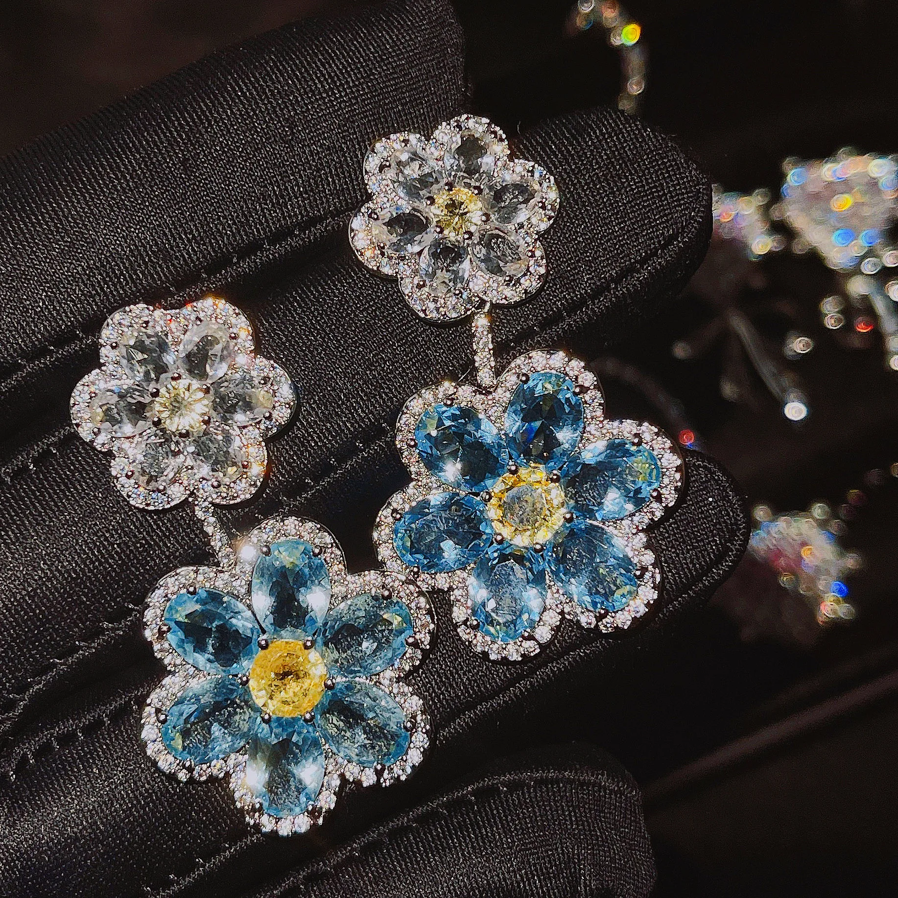 Exquisite Blue Crystal Flower Earrings For Women Wedding Bridal Princess Engagement Elegant Drop Earring Party Fine Ear Jewelry
Exquisite Blue Crystal Flower Earrings For Women Wedding Bridal Princess Engagement Elegant Drop Earring Party Fine Ear Jewelry