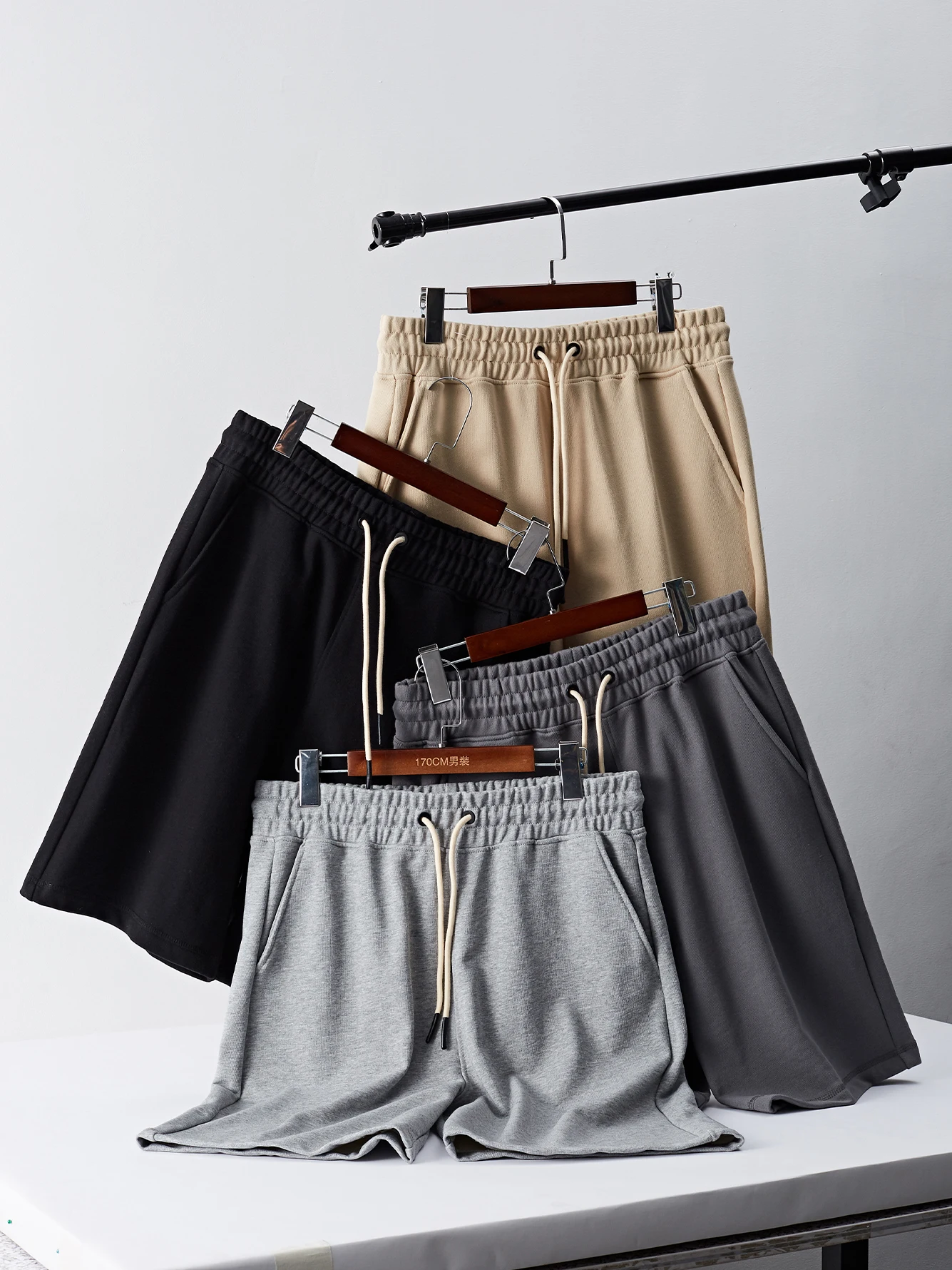 2022 Summer New Shorts Men 100% Cotton French Terry Sweatshorts Casual Knee Length Short Regular Fit Brand Clothing
2022 Summer New Shorts Men 100% Cotton French Terry Sweatshorts Casual Knee Length Short Regular Fit Brand Clothing
