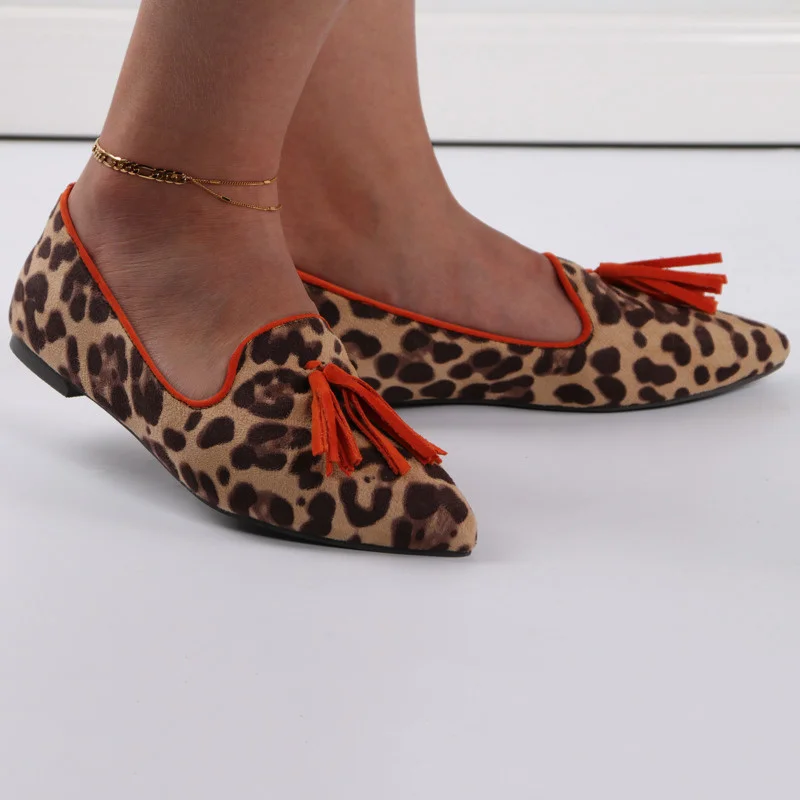 Leisure Women's Flat Pointed Toe Shoes Shallow Mouth Large Size Fashion Spring Autumn Mixed Color Ladies Single Shoes
Leisure Women's Flat Pointed Toe Shoes Shallow Mouth Large Size Fashion Spring Autumn Mixed Color Ladies Single Shoes