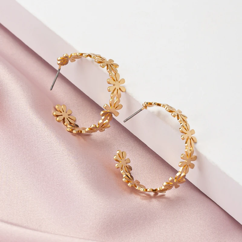 Modern Jewelry Metal Flower Earrings Vintage Temperament Zinc Alloy Golden Plated Drop Earrings For Women Girl Party Gifts
Modern Jewelry Metal Flower Earrings Vintage Temperament Zinc Alloy Golden Plated Drop Earrings For Women Girl Party Gifts