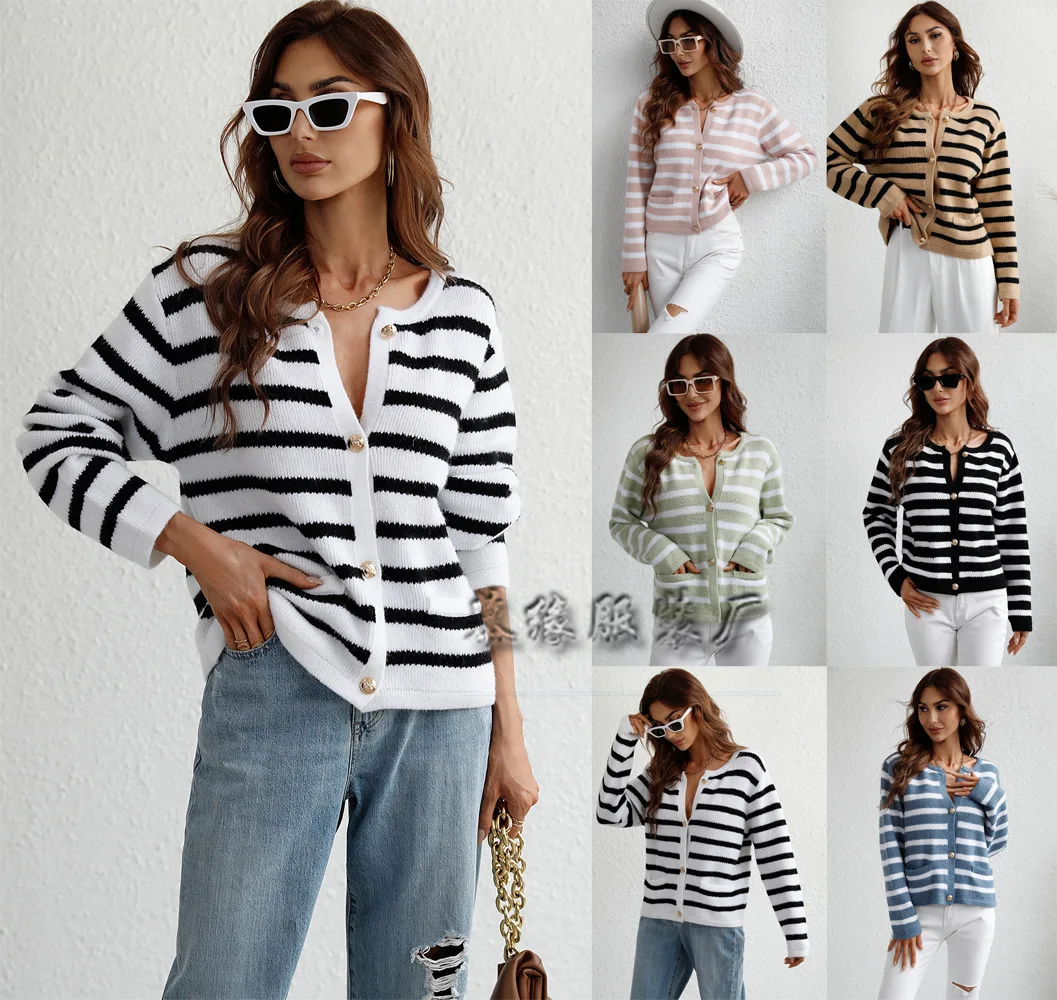 2022 autumn and winter striped beauty fashion loose women's knitted sweater women's single-breasted cardigan sweater women
2022 autumn and winter striped beauty fashion loose women's knitted sweater women's single-breasted cardigan sweater women