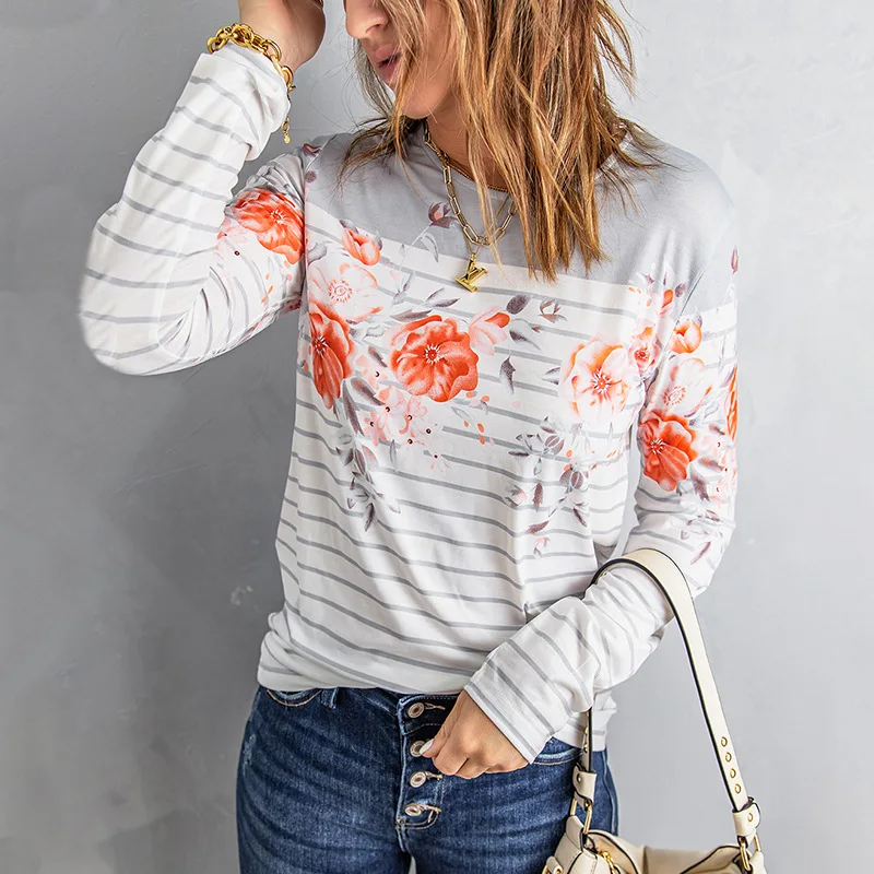 Long sleeved t-shirt women's 2022 autumn new style women's stripe round neck pocket decorated casual top women
Long sleeved t-shirt women's 2022 autumn new style women's stripe round neck pocket decorated casual top women