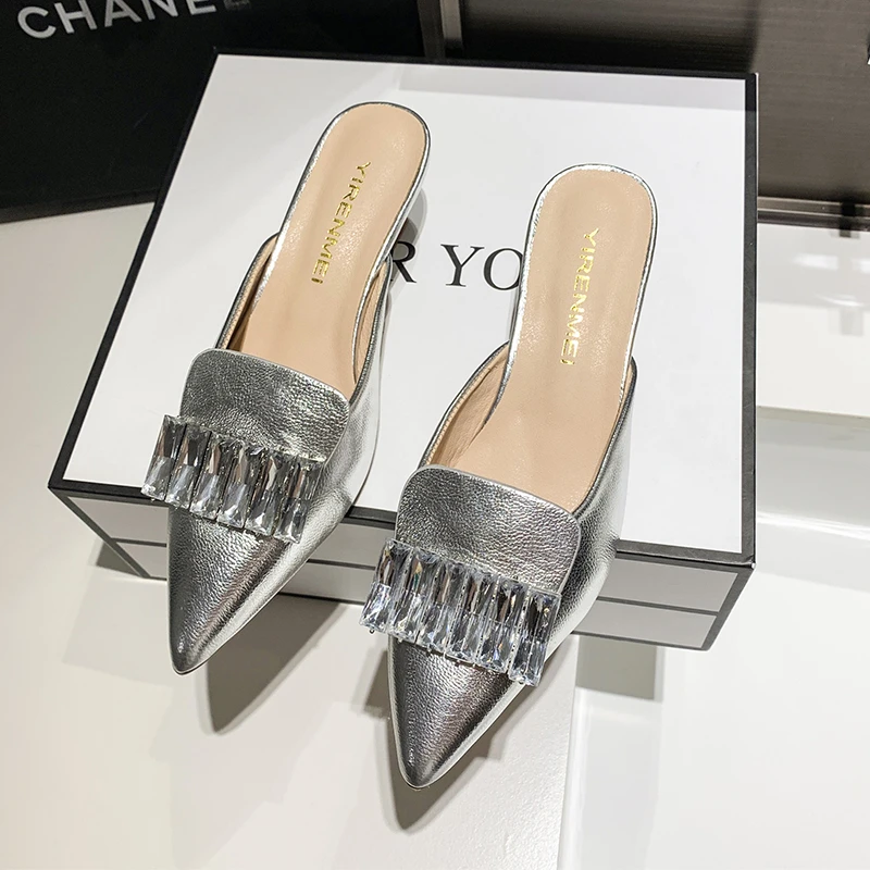 Summer Women Slippers Fashion Sexy Black Shoes Fine with Crystal Slides Party Female Pointed Toe Chaussure Shoes Fashion
Summer Women Slippers Fashion Sexy Black Shoes Fine with Crystal Slides Party Female Pointed Toe Chaussure Shoes Fashion