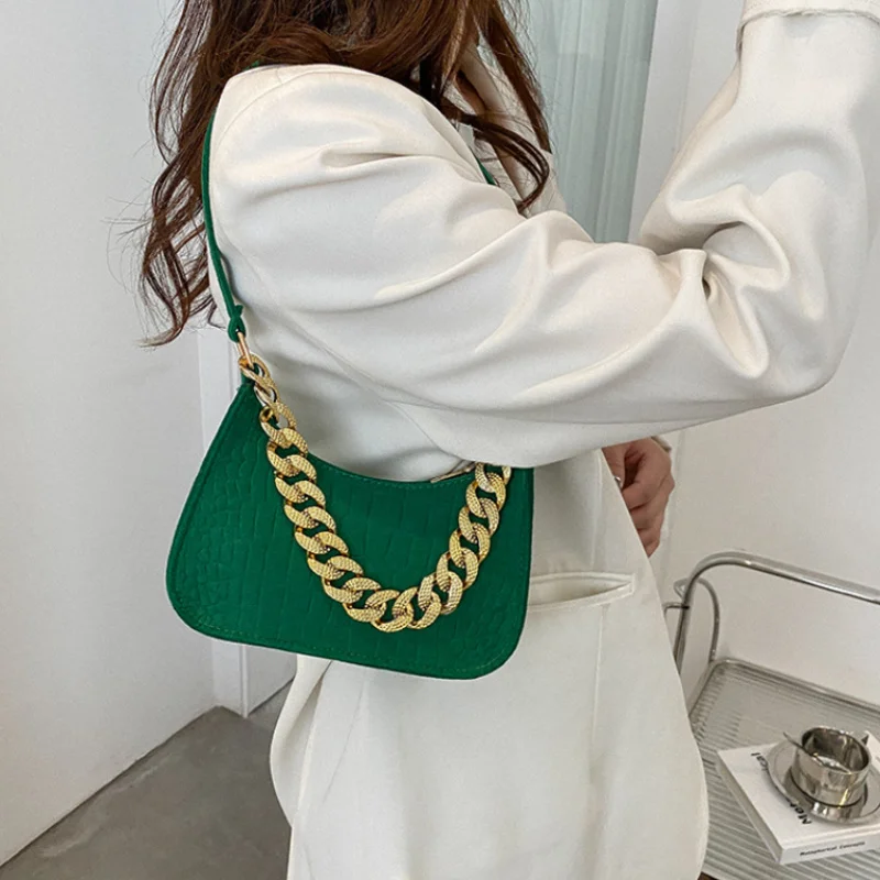 Luxury Brand Handbags Metal Chain Shoulder Bag Women Office Party Handbag Elegant Ladies Fashion Diamond Clutch Bags NEW
Luxury Brand Handbags Metal Chain Shoulder Bag Women Office Party Handbag Elegant Ladies Fashion Diamond Clutch Bags NEW