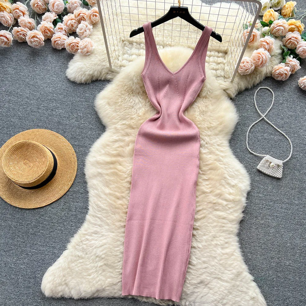 Rose Red Summer V Neck Knit Sexy Strap Dress Women Tank Elatic Waist Bodycon Sundress Female Beach Backless Maxi Long Dress
Rose Red Summer V Neck Knit Sexy Strap Dress Women Tank Elatic Waist Bodycon Sundress Female Beach Backless Maxi Long Dress