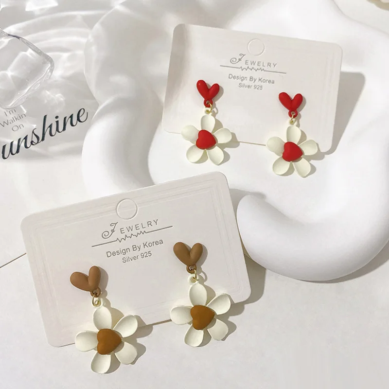 1Pair S925 Sliver Pin Earrings Cute Heart Flower Red Love Exquisite Premium Earrings Birthday Party Gift Accessories
1Pair S925 Sliver Pin Earrings Cute Heart Flower Red Love Exquisite Premium Earrings Birthday Party Gift Accessories