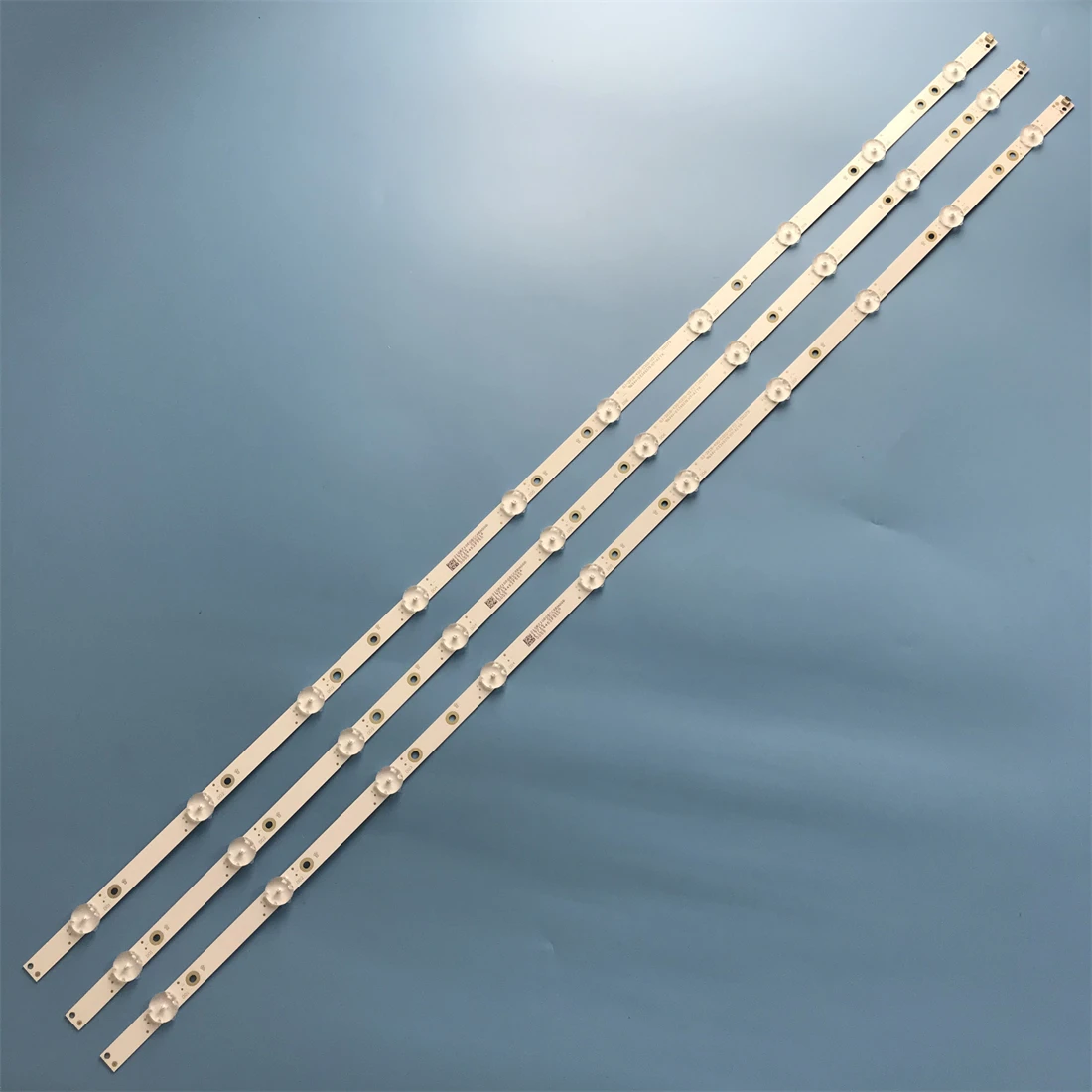 LED Backlight strip 10 lamp For 43PUS7555 GJ-2K18-430-D310-V2 43pus7505 LC-43LB601U 43PUS6554 43PUS6504 NS-43DF710NA19
LED Backlight strip 10 lamp For 43PUS7555 GJ-2K18-430-D310-V2 43pus7505 LC-43LB601U 43PUS6554 43PUS6504 NS-43DF710NA19