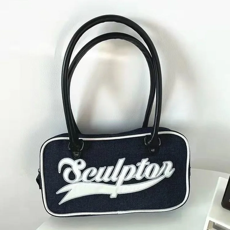 2022 Retro Womens Shoulder Bag All-match Travel Fitness Baseball Sports Denim Canvas Bag Letter Embroidered Handbag Big Purses
2022 Retro Womens Shoulder Bag All-match Travel Fitness Baseball Sports Denim Canvas Bag Letter Embroidered Handbag Big Purses