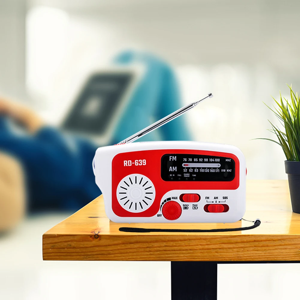 Solar Hand Crank Radio Receiver SOS Alarm Portable AM/FM Radio with Flashlight for Outdoor Emergency
Solar Hand Crank Radio Receiver SOS Alarm Portable AM/FM Radio with Flashlight for Outdoor Emergency