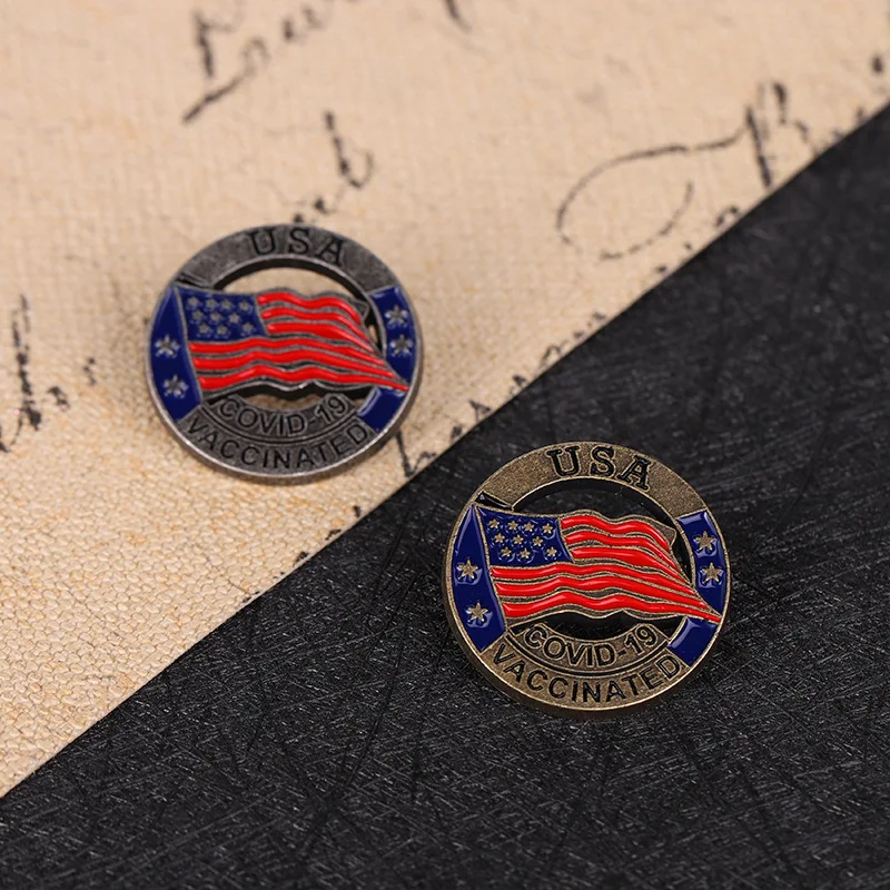 SALeeee Flag Dark Metallic Brooch USA English Letter Round Badge Creative Bag Clothing Brooch Accessories
SALeeee Flag Dark Metallic Brooch USA English Letter Round Badge Creative Bag Clothing Brooch Accessories