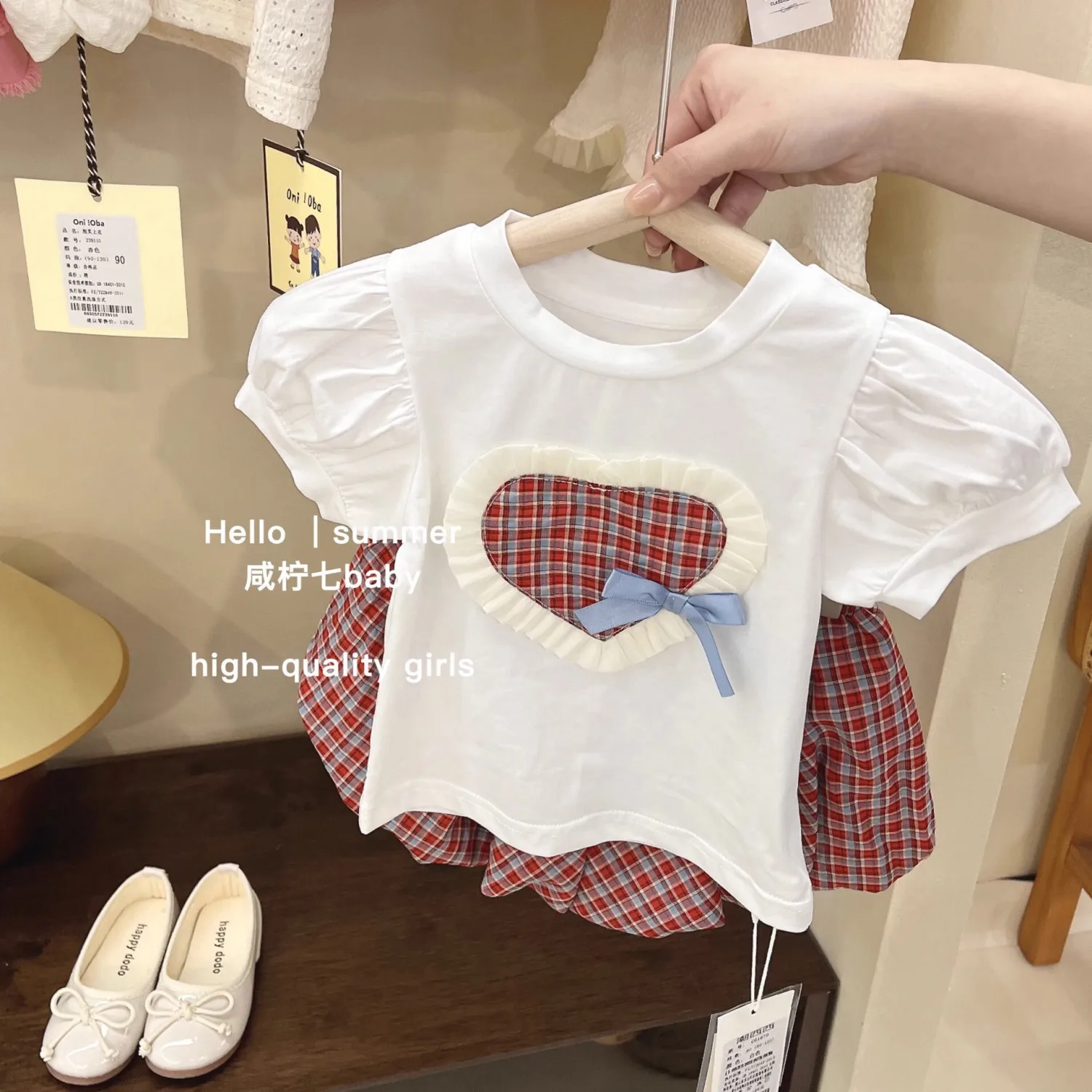Children Sets 2 Piece Set Bubble Sleeve Round Colllar Pleated Skirt Love Shape Bows Argyle Casual Simple Fashion Loose
Children Sets 2 Piece Set Bubble Sleeve Round Colllar Pleated Skirt Love Shape Bows Argyle Casual Simple Fashion Loose