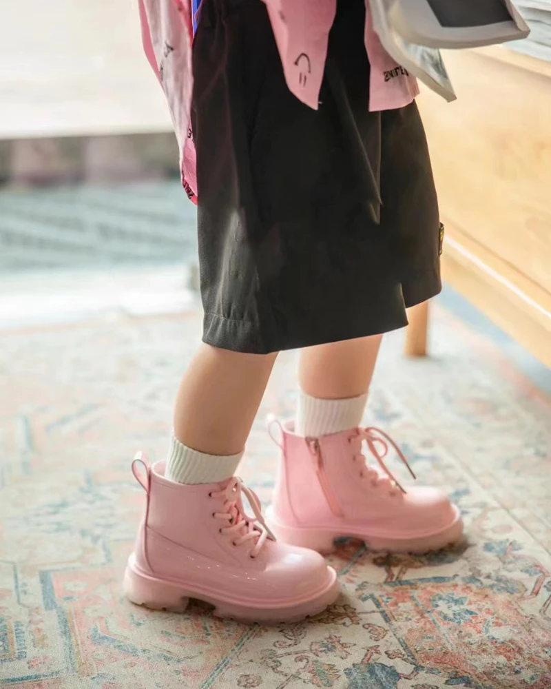 Children's Leather Boots 2022 Winter New Fashion Warm Plus Velvet Leather Peach Pink Girls Martin Boots
Children's Leather Boots 2022 Winter New Fashion Warm Plus Velvet Leather Peach Pink Girls Martin Boots