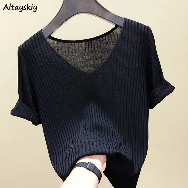Knitted Short Sleeve T-shirts Women 8 Colors Summer Tops Elegant Harajuku Vintage Korean Style V-neck Stylish New Arrival Chic
Knitted Short Sleeve T-shirts Women 8 Colors Summer Tops Elegant Harajuku Vintage Korean Style V-neck Stylish New Arrival Chic
