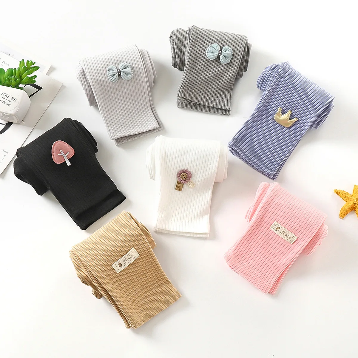Fashion Baby Leggings Spring Autumn Children's Fashion Knitted Rib Pants Pure Color Cotton Striped Casual Trousers
Fashion Baby Leggings Spring Autumn Children's Fashion Knitted Rib Pants Pure Color Cotton Striped Casual Trousers