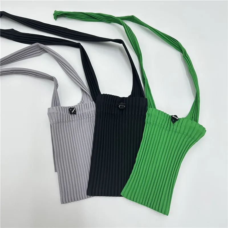 Miyake pleated single shoulder cross cell phone bag casual versatile adjustable lightweight mini coin small bag Japanese new
Miyake pleated single shoulder cross cell phone bag casual versatile adjustable lightweight mini coin small bag Japanese new