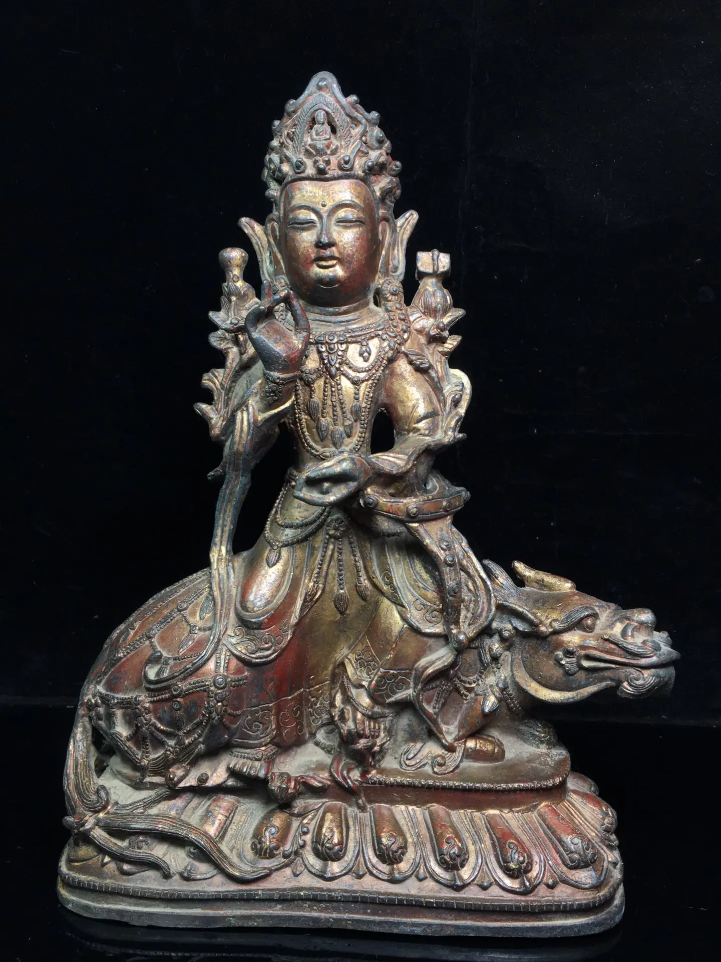 13" Tibetan Temple Collection Bronze Cinnabar mud gold Tara Bodhisattva ride a beast Sitting Buddha Town house Exorcism
13" Tibetan Temple Collection Bronze Cinnabar mud gold Tara Bodhisattva ride a beast Sitting Buddha Town house Exorcism