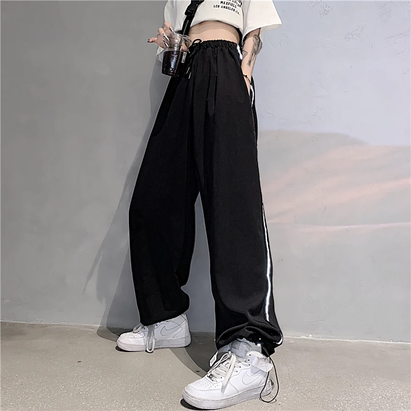 Men Women Reflective Legging Loose Wide Leg Pants High Street Wide Leg Casual Long Pants Straight Loose Legged Wide Leg Pants
Men Women Reflective Legging Loose Wide Leg Pants High Street Wide Leg Casual Long Pants Straight Loose Legged Wide Leg Pants