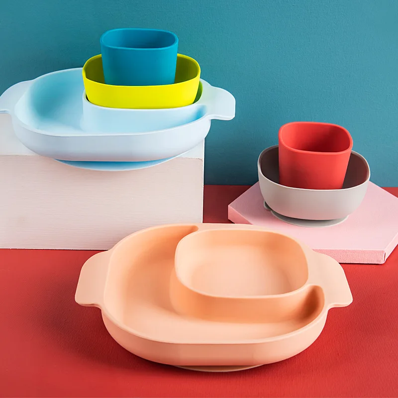 3Pcs/set Kids Feeding Plate Silicone Sucker Bowl Baby Infant Safe Dining Plate Cute Cartoon Smile Face Children Dishes Tableware
3Pcs/set Kids Feeding Plate Silicone Sucker Bowl Baby Infant Safe Dining Plate Cute Cartoon Smile Face Children Dishes Tableware