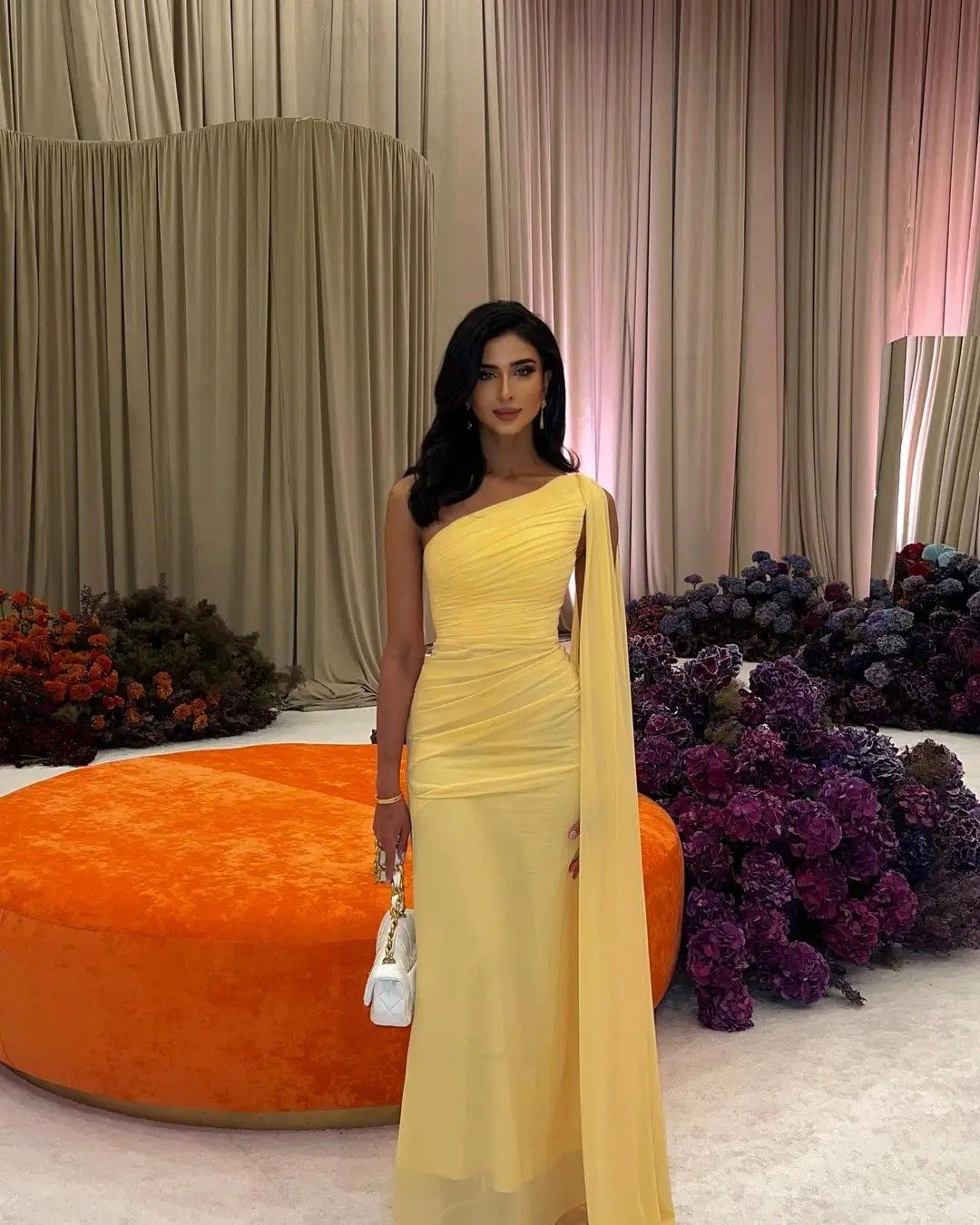 Yellow Evening Dresses Chiffon Long Prom Dresses One Shoulder Pleated Floor Length Formal Occasion Women Party Dress
Yellow Evening Dresses Chiffon Long Prom Dresses One Shoulder Pleated Floor Length Formal Occasion Women Party Dress