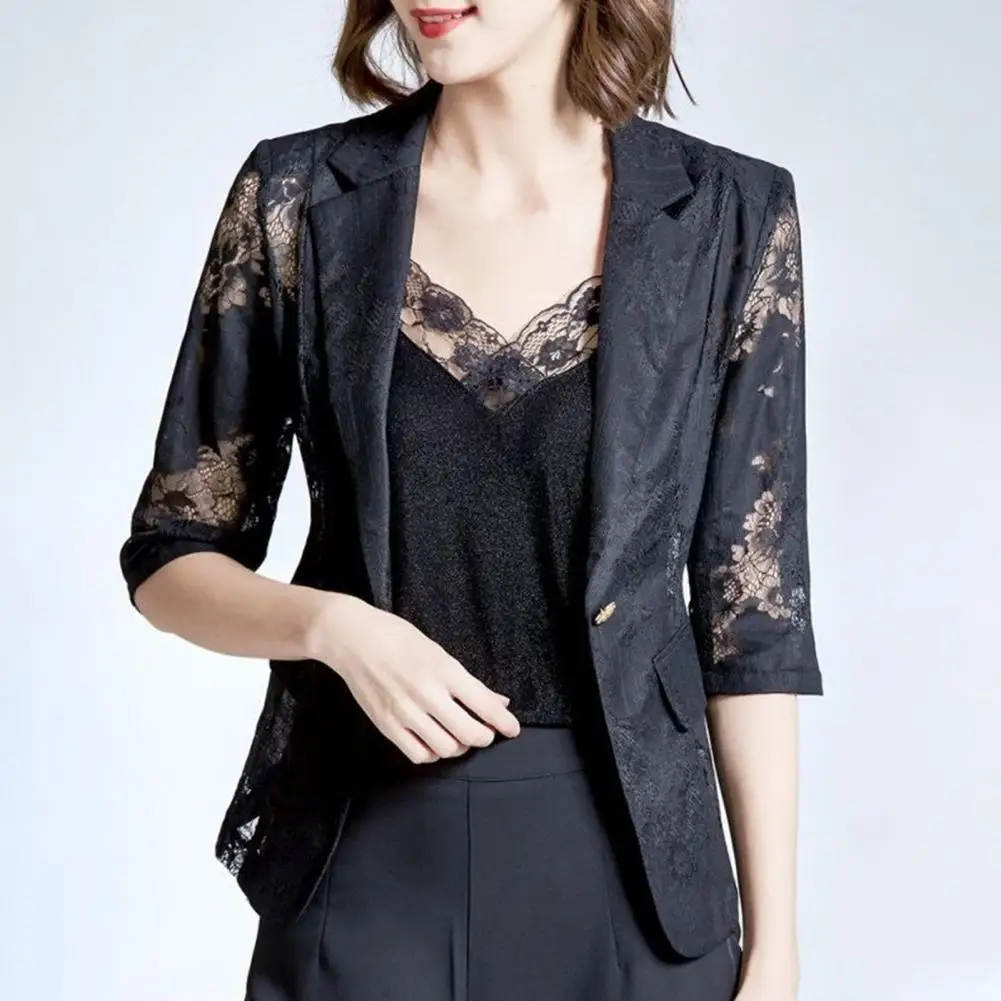 Chic Women Autumn Coat Lace See-through Cardigan Plus Size Winter Coat Half Sleeves Coat for Shopping
Chic Women Autumn Coat Lace See-through Cardigan Plus Size Winter Coat Half Sleeves Coat for Shopping