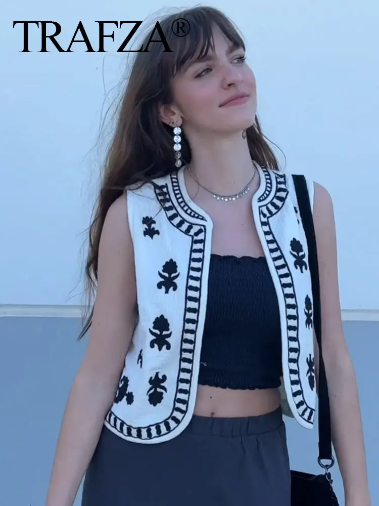 TRAFZA Woman Cropped Flower Embroidery Vest Vintage V Neck Sleeveless Cardigan Waistcoat Shirt Chic Tops Summer Women's Clothing
TRAFZA Woman Cropped Flower Embroidery Vest Vintage V Neck Sleeveless Cardigan Waistcoat Shirt Chic Tops Summer Women's Clothing