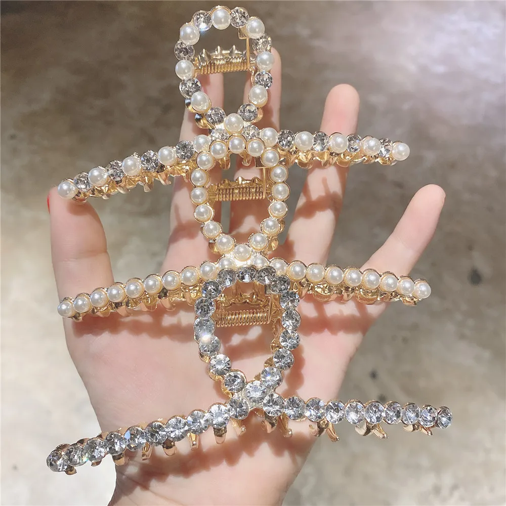New Spring Summer 11.5CM Large Shark Clip Pearl Hair Clip Metal Catch Clip On The Back Of The Head Hair Clip
New Spring Summer 11.5CM Large Shark Clip Pearl Hair Clip Metal Catch Clip On The Back Of The Head Hair Clip