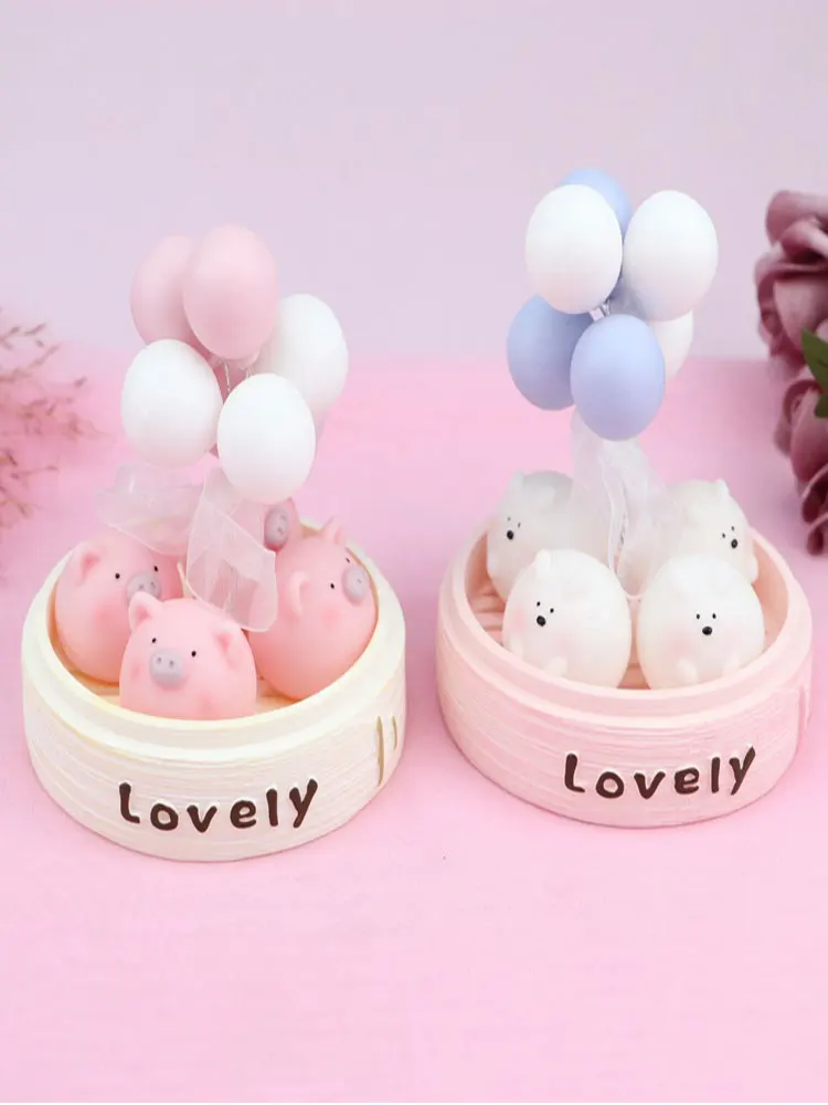 Small Balloon Car Interior Decoration Cute Romantic Penguin Cartoon Style Resin Ornaments Pressing Will Ring Home Decoration
Small Balloon Car Interior Decoration Cute Romantic Penguin Cartoon Style Resin Ornaments Pressing Will Ring Home Decoration