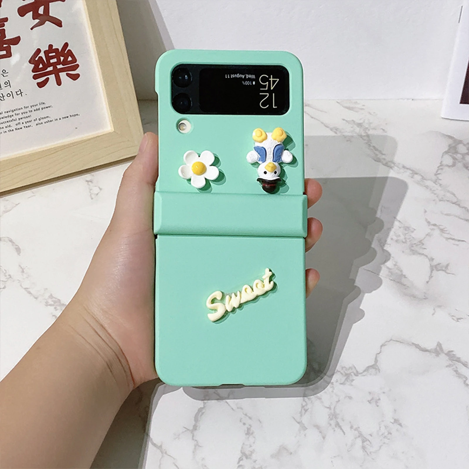 Astronaut Folding Case for Samsung Galaxy Z Flip 3 4 5G 180 Degree Folding Phone Case PC Shockproof Phone Protection Cover
Astronaut Folding Case for Samsung Galaxy Z Flip 3 4 5G 180 Degree Folding Phone Case PC Shockproof Phone Protection Cover