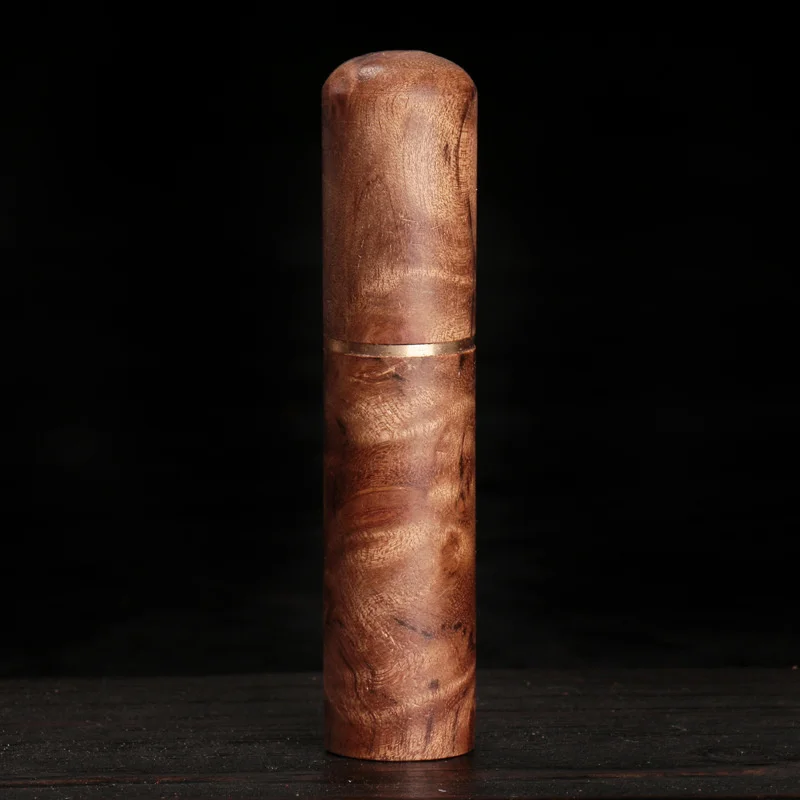 Wooden toothpick holder lightweight and portable with metal mahogany toothpick holders exquisite creative crafts miniature items
Wooden toothpick holder lightweight and portable with metal mahogany toothpick holders exquisite creative crafts miniature items