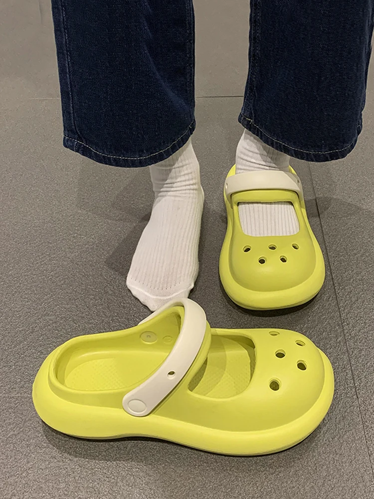 Beach Shoes Cover Toe Ladies' Slippers Slipers Women Platform Med Luxury Slides Sabot 2023 Summer Designer Flat PU Fretwork Scan
Beach Shoes Cover Toe Ladies' Slippers Slipers Women Platform Med Luxury Slides Sabot 2023 Summer Designer Flat PU Fretwork Scan