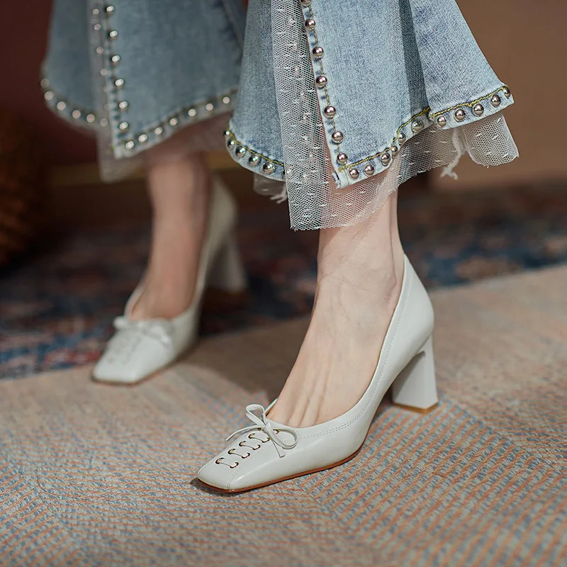 Luxury High-heeled Shoes Women 2022 Spring New Woven Bow Retro Elegant Square Head Thick Heel Versatile Women's Party Prom Shoes
Luxury High-heeled Shoes Women 2022 Spring New Woven Bow Retro Elegant Square Head Thick Heel Versatile Women's Party Prom Shoes