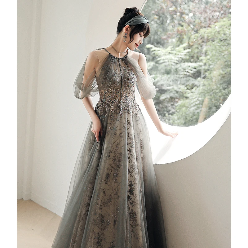 Sexy Backless Prom Dresses 2022 Halter Beading Appliques Floor-Length Ball Gown Long Women Formal Evening Dresses
Sexy Backless Prom Dresses 2022 Halter Beading Appliques Floor-Length Ball Gown Long Women Formal Evening Dresses