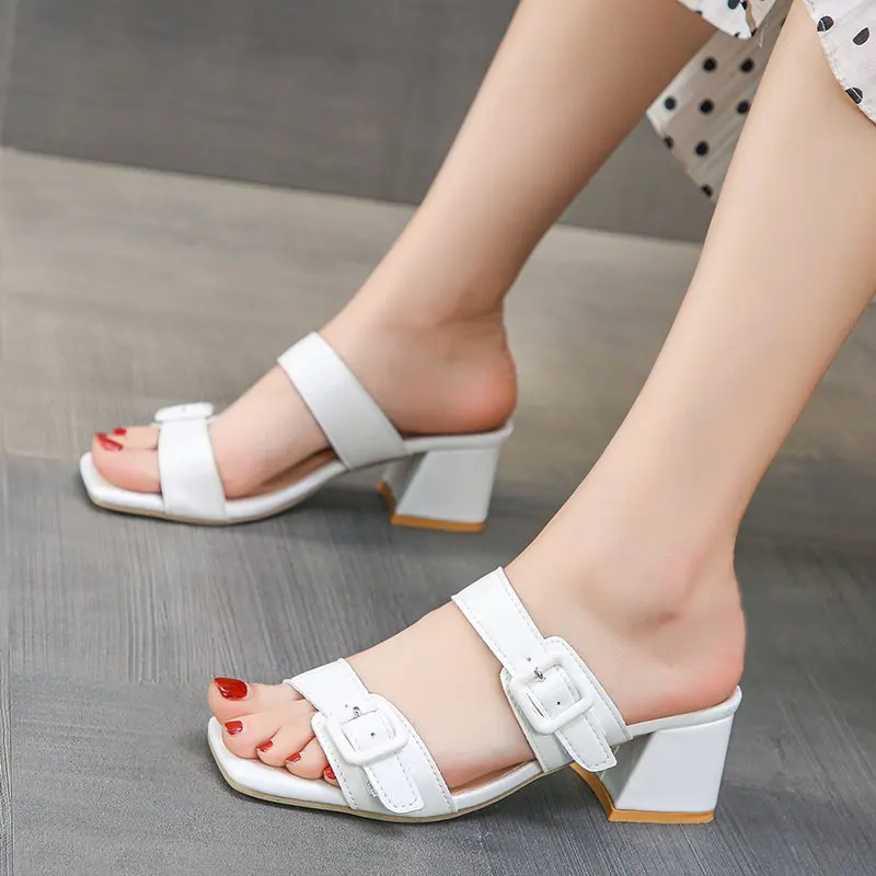 Women New Summer Trend High Heels Female Luxury Open Toe Sandals Ladies Buckle Strap Square Heel High Heels Sandals for Women
Women New Summer Trend High Heels Female Luxury Open Toe Sandals Ladies Buckle Strap Square Heel High Heels Sandals for Women